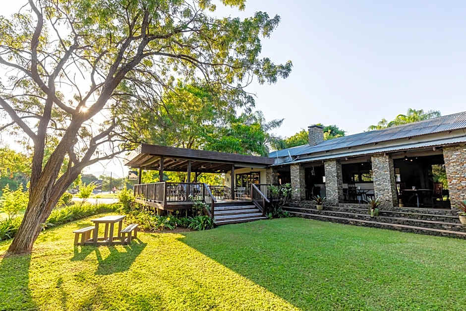 Hamiltons Lodge & Restaurant