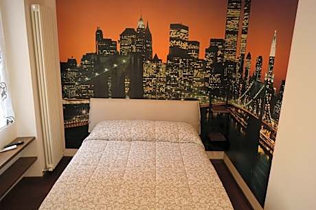 Standard Double Room with Shared Bathroom