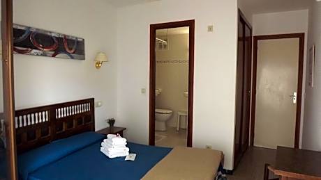 Economy Interior Double or Twin Room