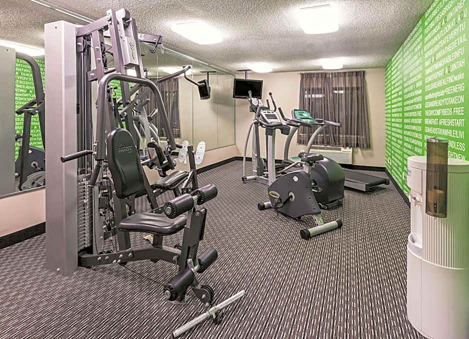 La Quinta Inn & Suites by Wyndham Little Rock North - Mccain Mall