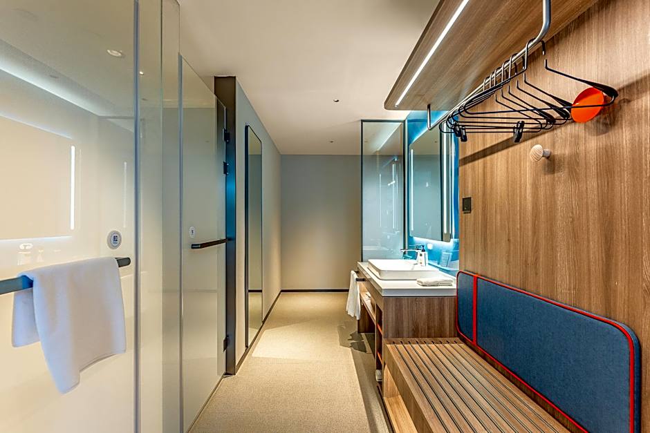 Holiday Inn Express Taizhou City Center By IHG