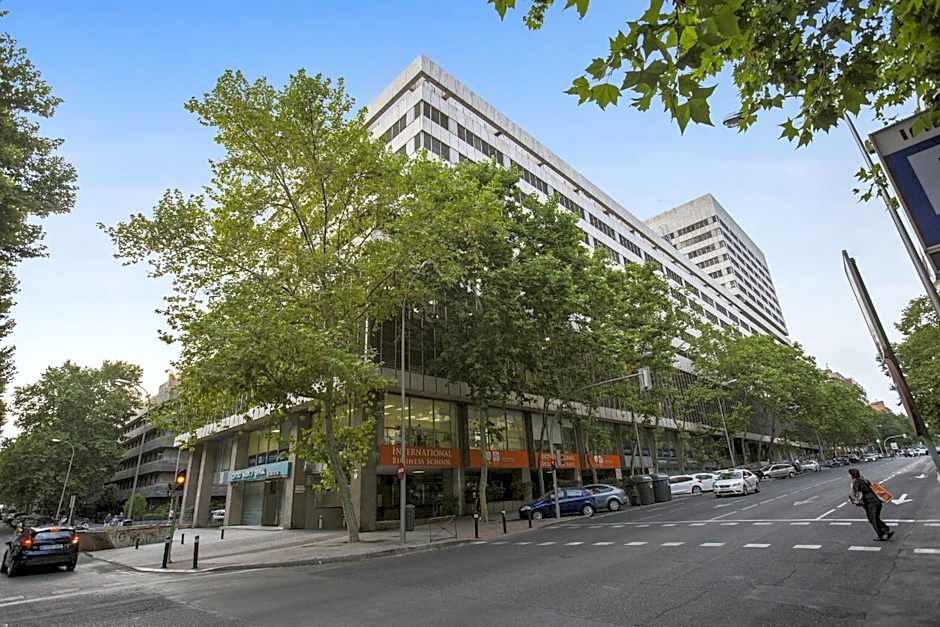 Pierre & Vacances Apartamentos Edificio Eurobuilding 2
