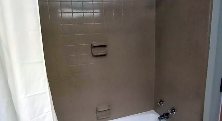 Travelodge by Wyndham Petersburg
