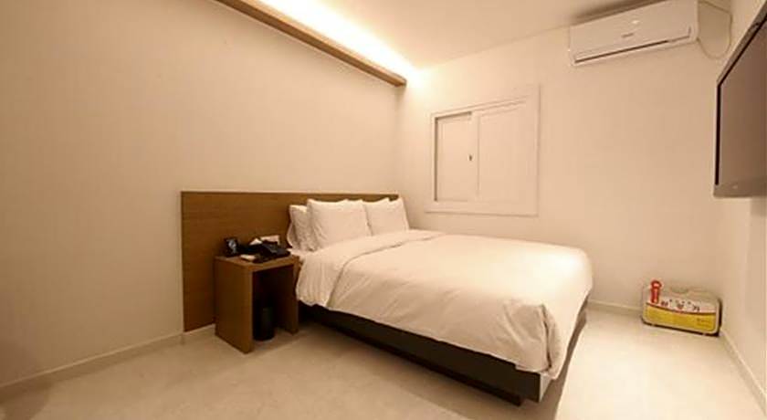 Busan Seomyeon Business Hotel J7                                                                