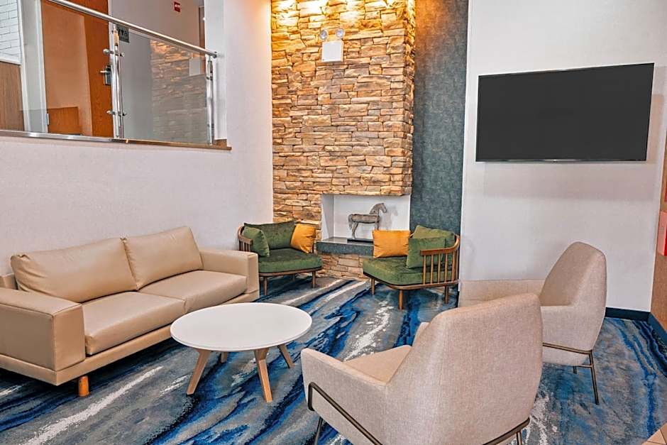 Photo 1 of 21 of Fairfield Inn New York LaGuardia Airport/Astoria