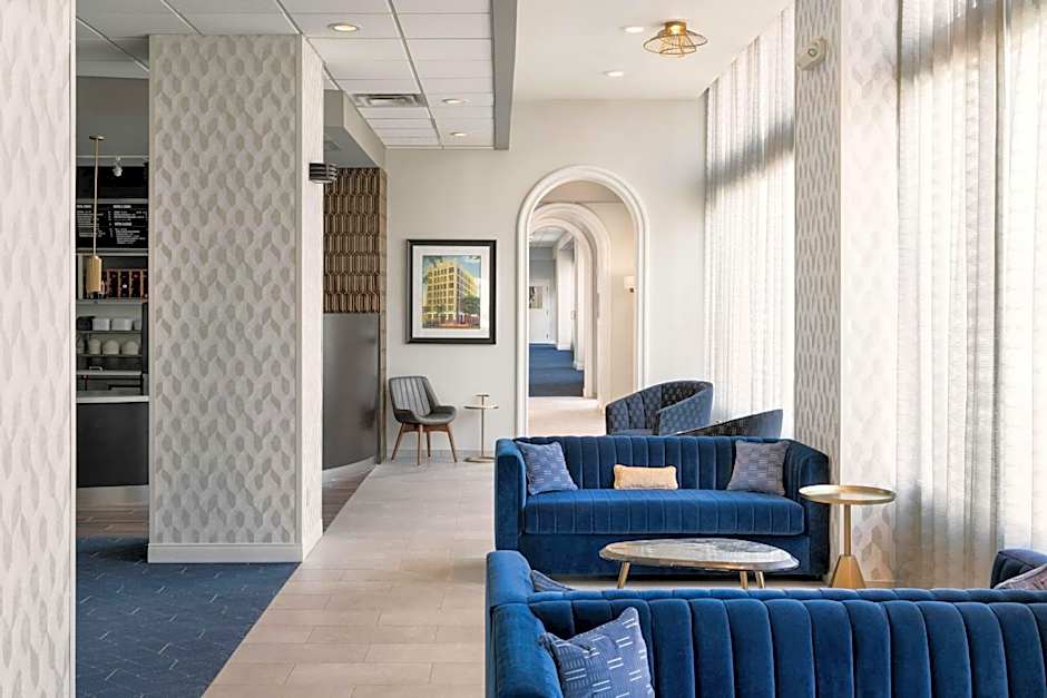 Courtyard by Marriott St. Petersburg Downtown