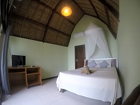 Deluxe Bungalow with Sea View