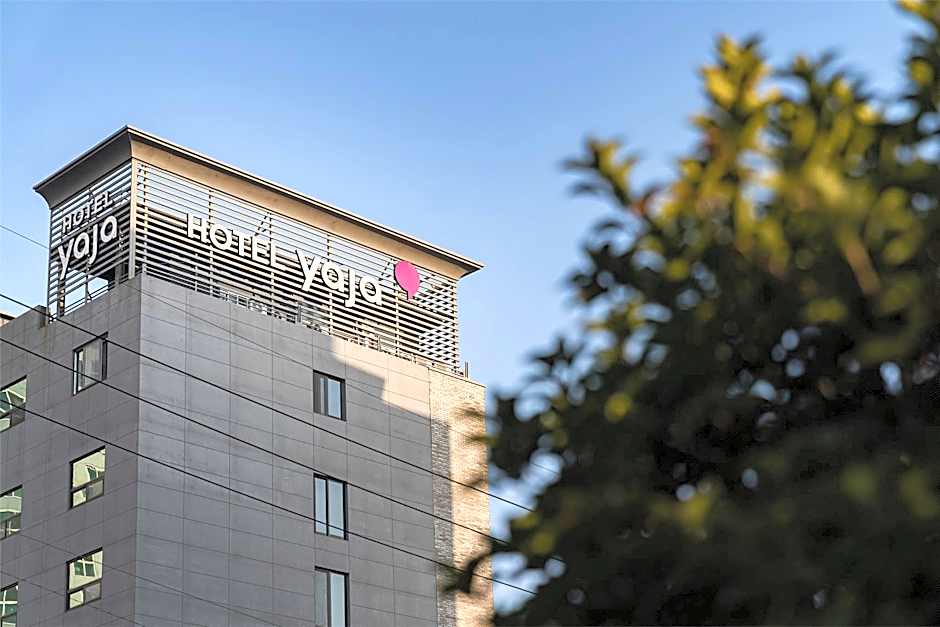 Hotel Yaja Masan Odong Branch