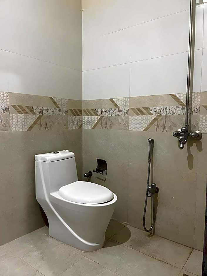 Makkah Tower Hotel – Lahore, WI