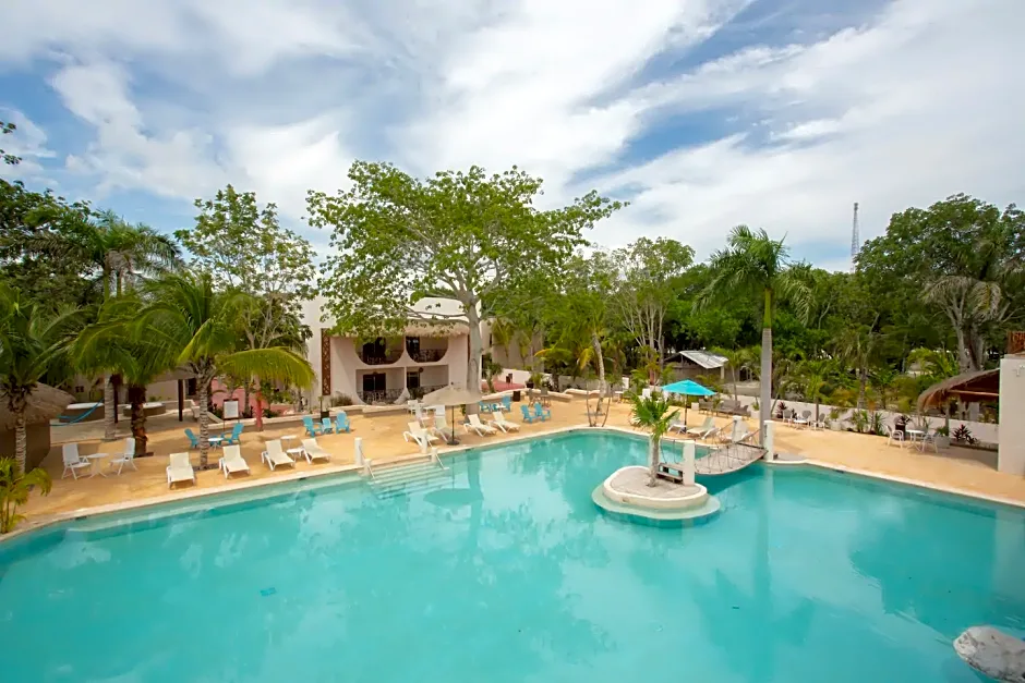 Casa Kaoba Hotel & Suites