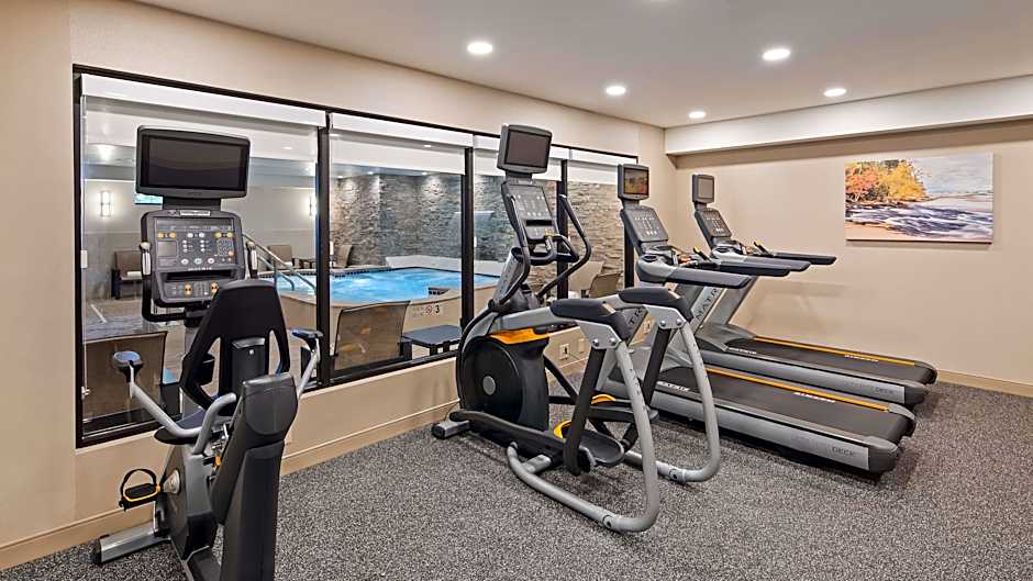 Best Western Plus Superior Inn