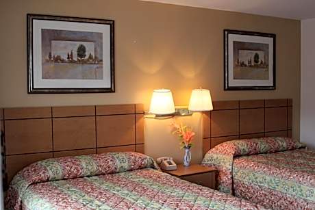 Double Room with Two Double Beds - Non-Smoking