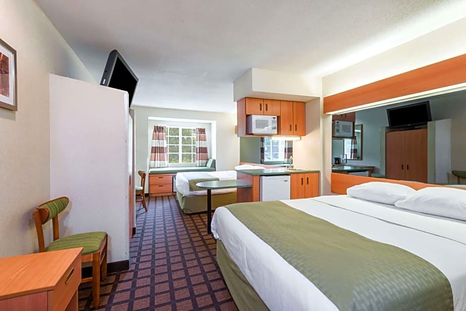 Microtel Inn & Suites by Wyndham Uncasville Casino Area