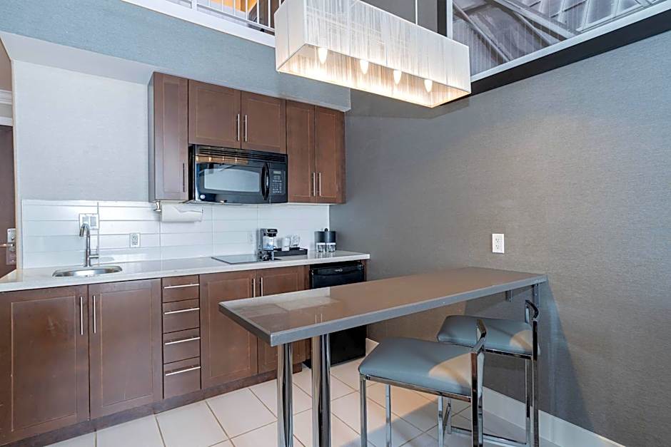 Sandman Signature Edmonton South Hotel