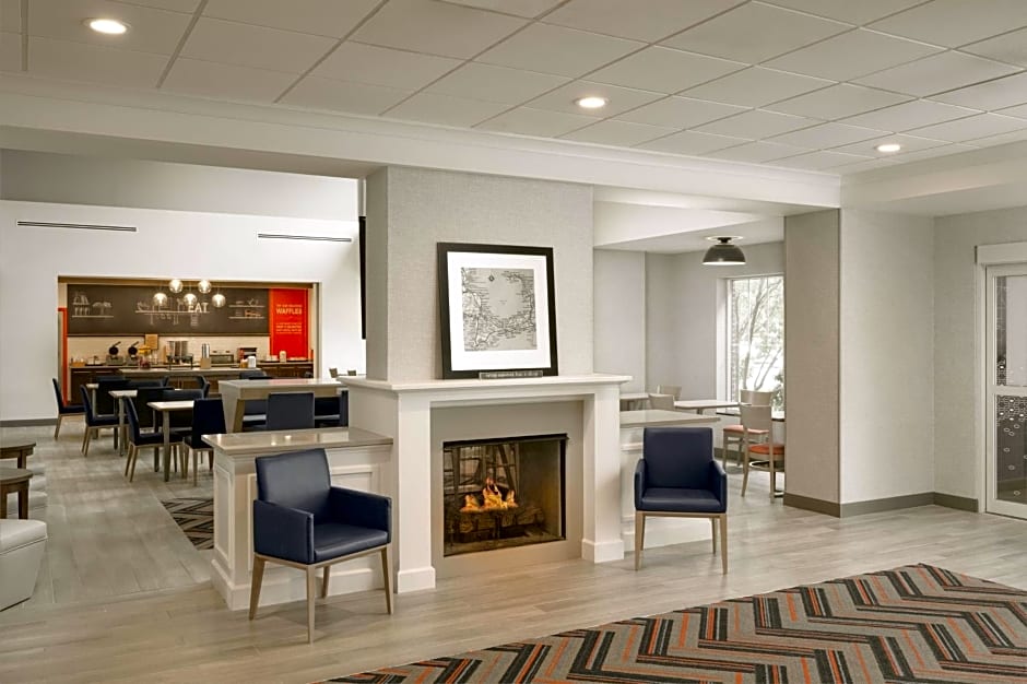 Hampton Inn By Hilton - Suites Cape Cod-West Yarmouth