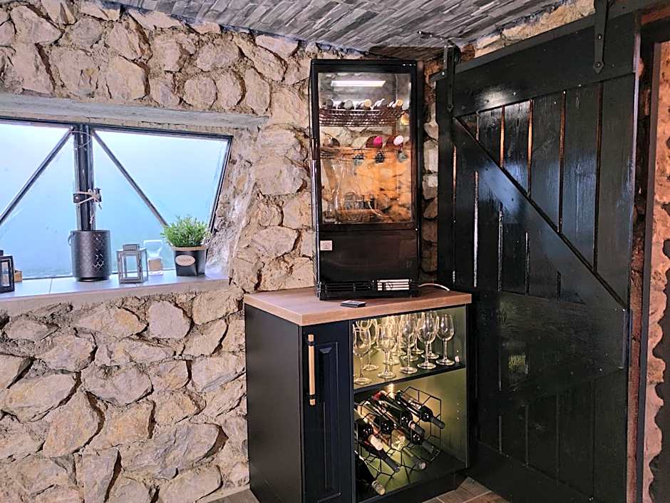 AQUA SOLAR APARTMANHÁZ