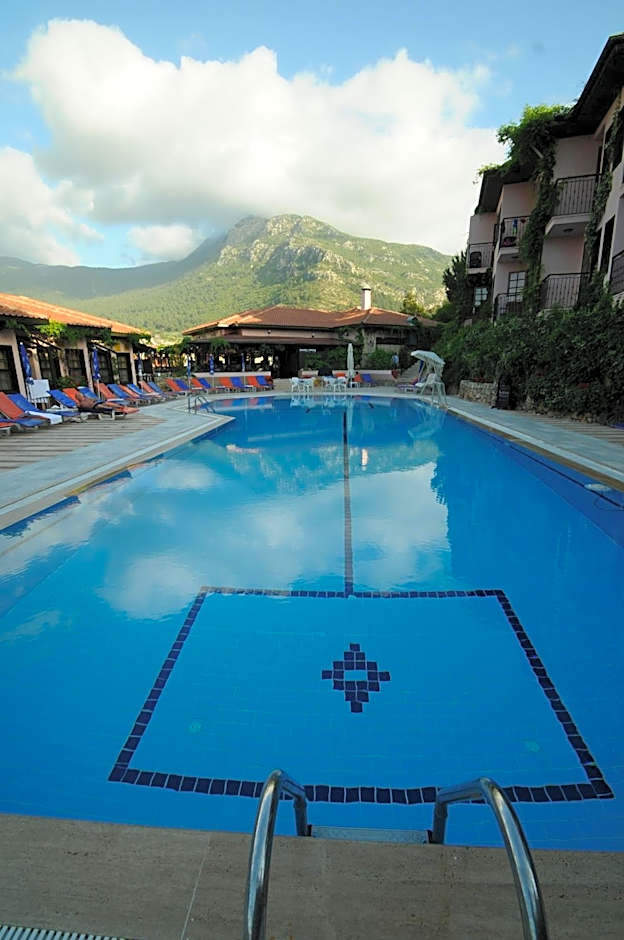 Hisar Holiday Club