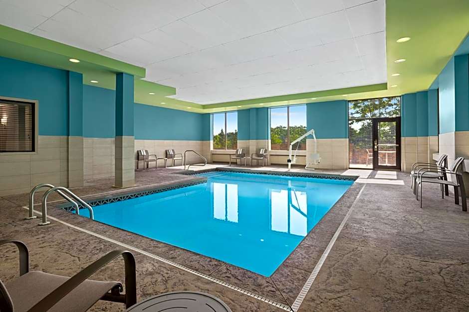 Holiday Inn Express Hotel and Suites Akron South-Airport Area By IHG