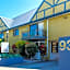 Coastal Bay Motel