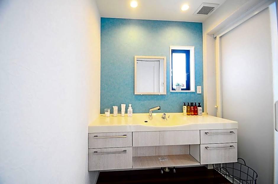 Tabinoteitaku Karstvilla