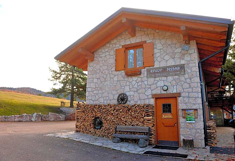 Rifugio Predaia Ai Todes'ci