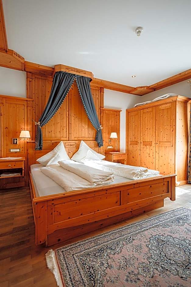 Hotel Enzian Genziana