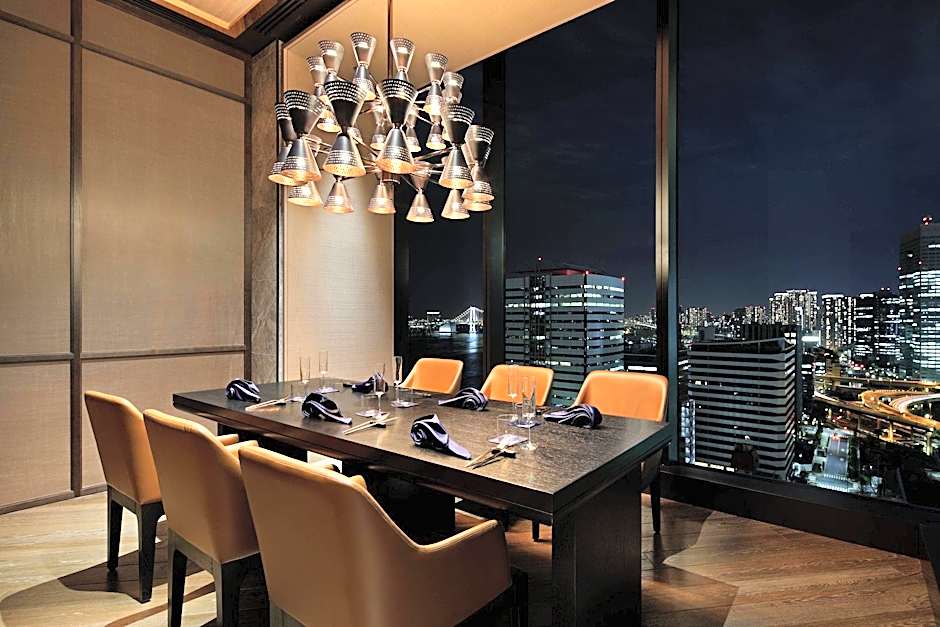 Mesm Tokyo Autograph Collection