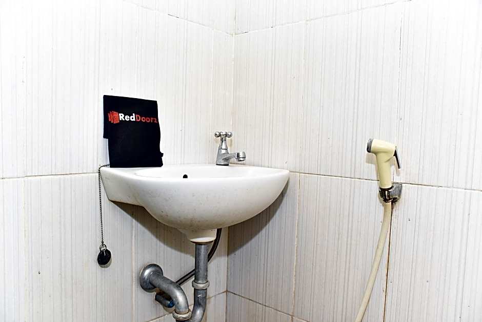 RedDoorz near Universitas Muhammadiyah Makassar