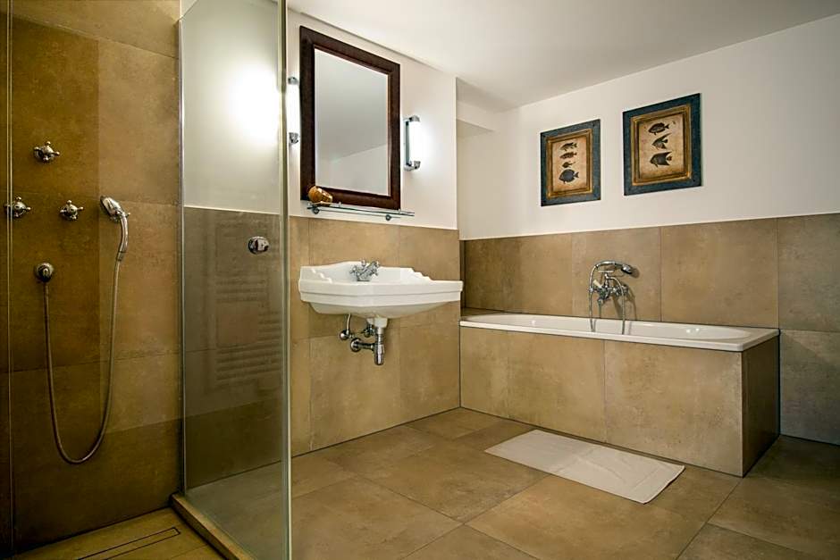 Schlossgasthof & Hotel Rosenburg