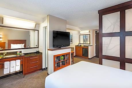 Queen Room with Two Queen Beds and Sofa Bed