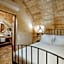 Solem Cave Suites