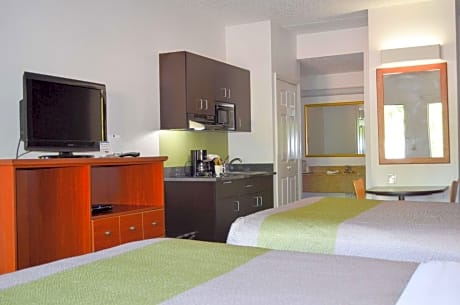 Queen Room with Two Queen Beds - Disability Access - Non-Smoking