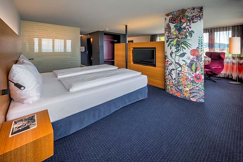 Photo 1 of 5 of Junior Suite