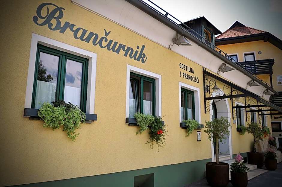Gostilna in Prenočišča Brančurnik