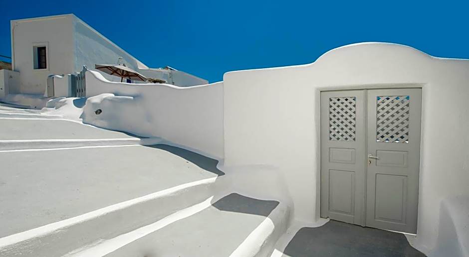 AQUA SERENITY LUXURY SUITES SANTORINI