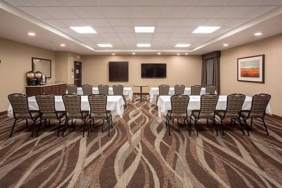 Best Western Plus Lincoln Inn & Suites