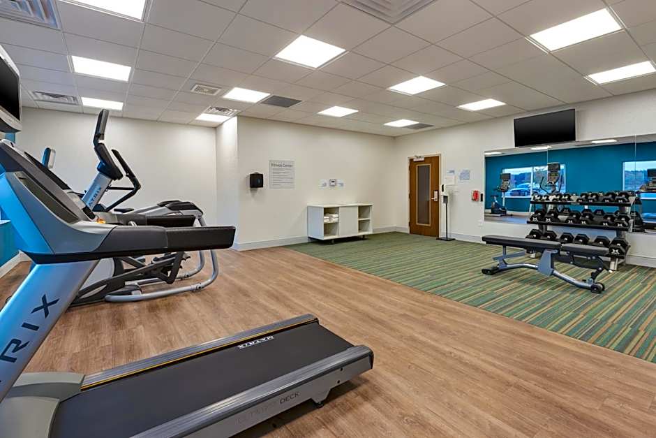 Holiday Inn Express & Suites Cedar Springs  Grand Rapids N By IHG