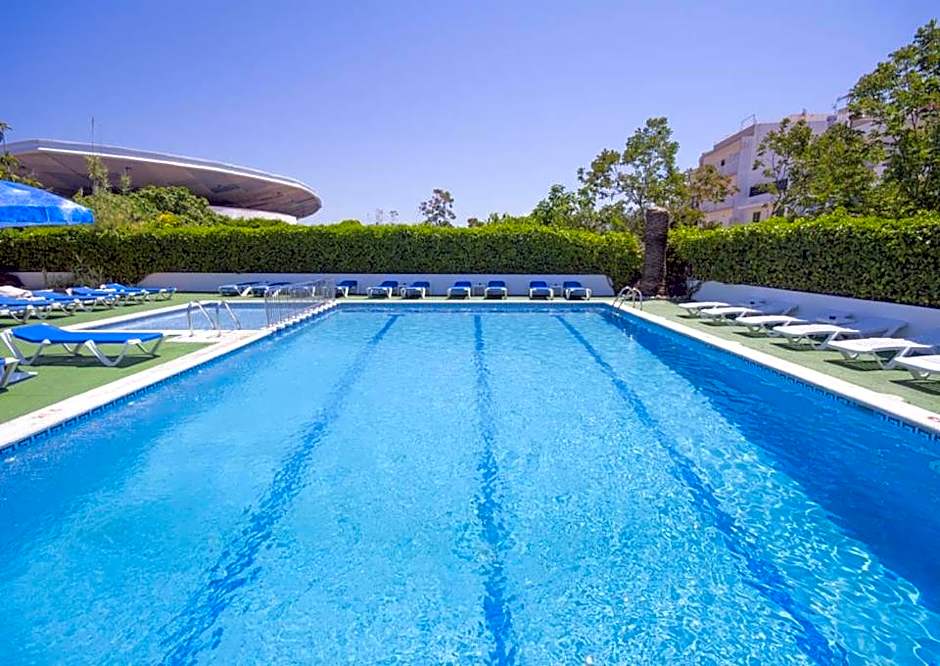 Apartamentos Tramuntana