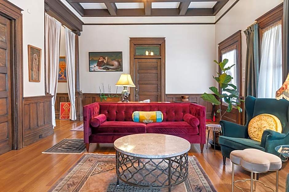 Sweetwater Branch Inn Bed And Breakfast