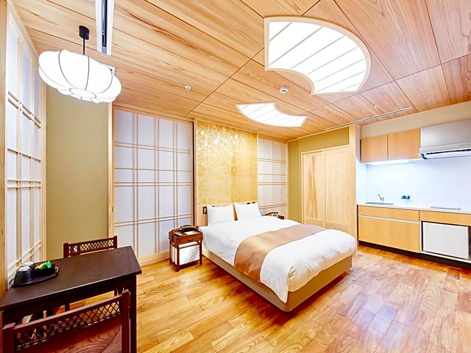 Sunrise Suites