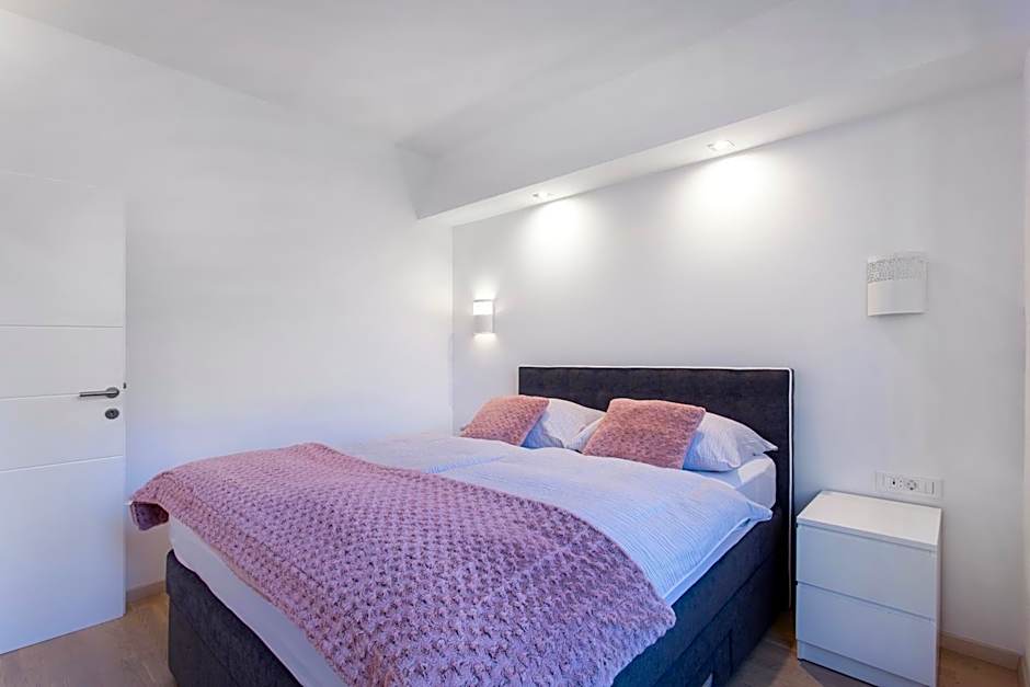 Urban Style Apartments by Loft