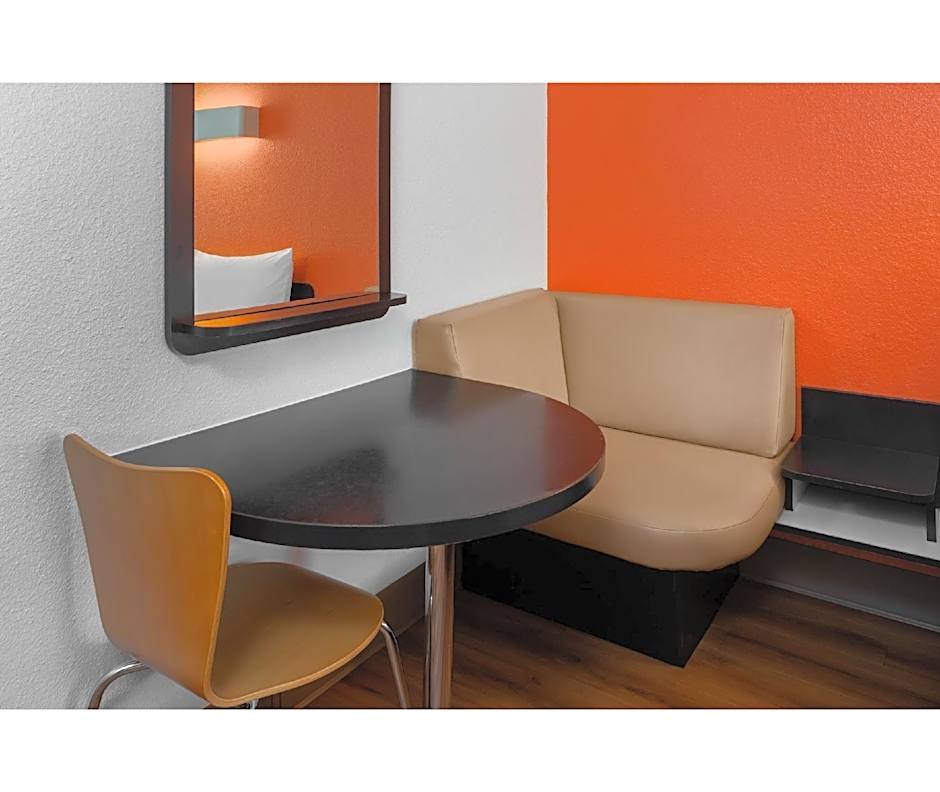 Motel 6 Santa Barbara - Carpinteria South