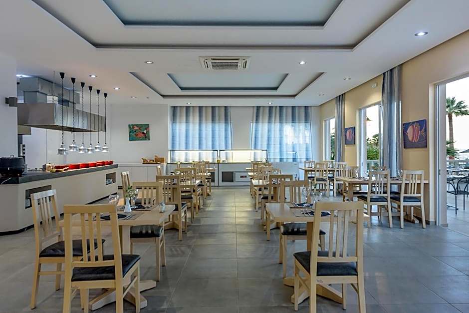 Zeus Hotels Palm Beach