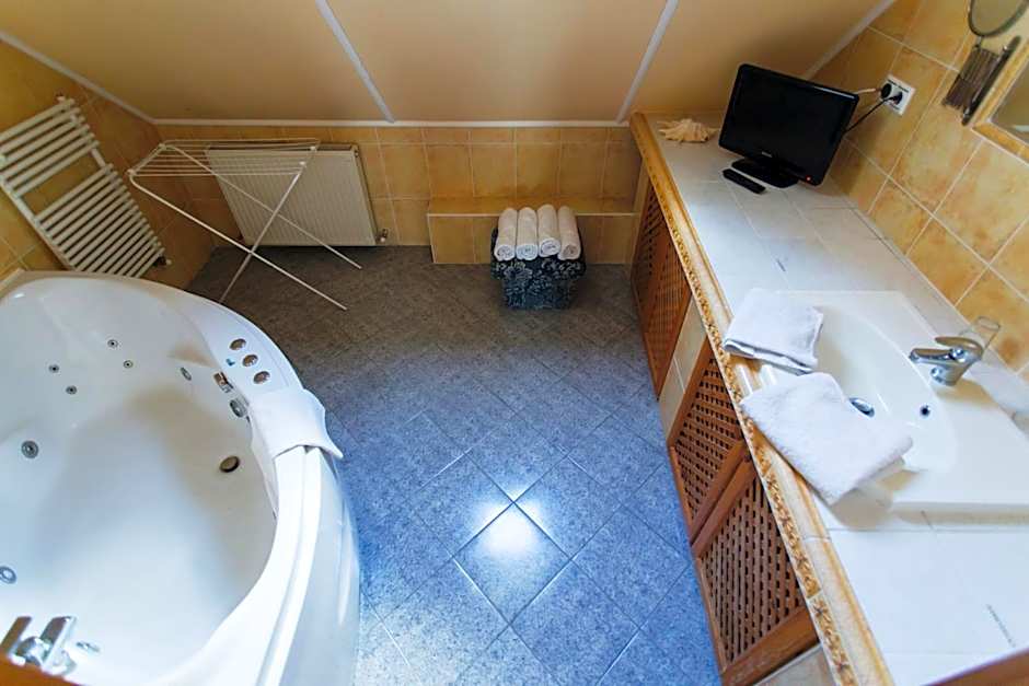 Bajor Panzió Bük-Bükfürdő, Adults Friendly 12 Plus