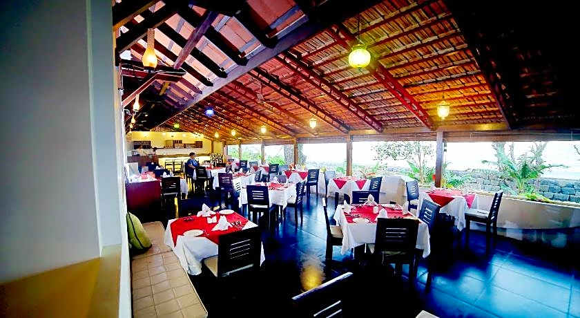 OLD LIGHTHOUSE BRISTOW HOTEL