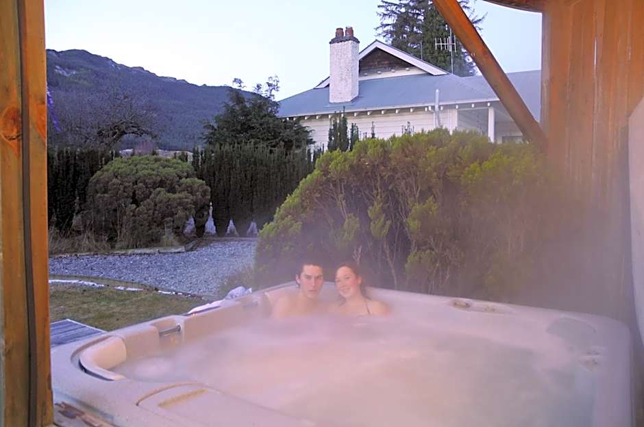 Willowbrook Country Apartments