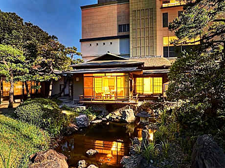 Suisui Garden Ryokan - Cultural Property located in the Art Hotel Kokura New Tagawa