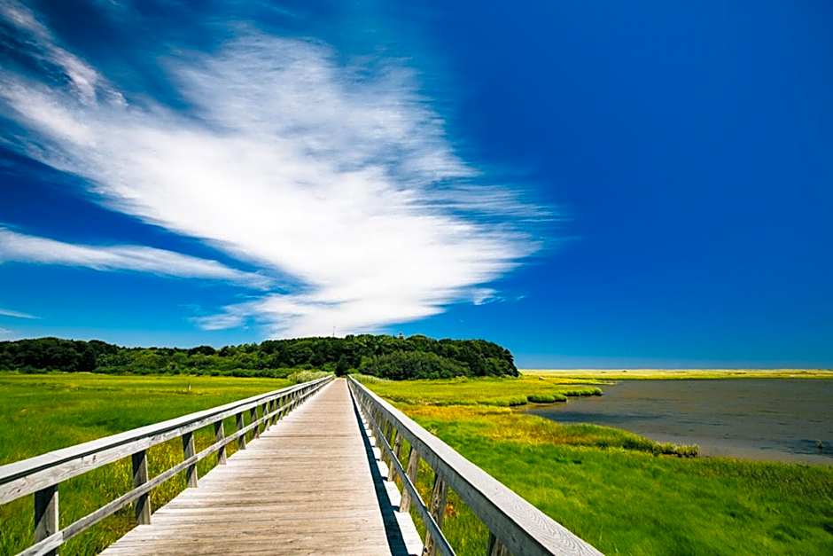 The Seagrove Suites & Guest Rooms