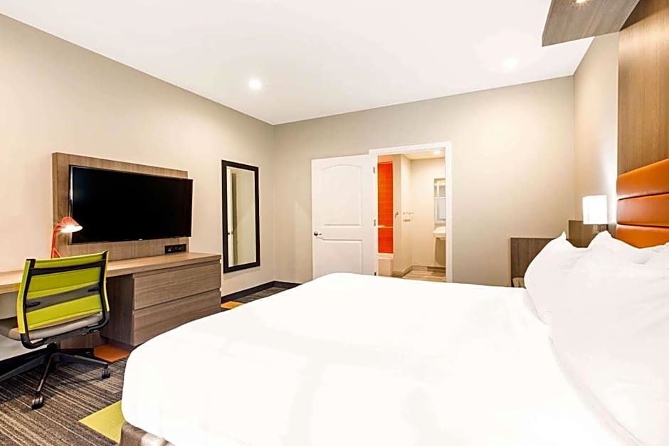 Rodeway Inn Near Melrose Ave