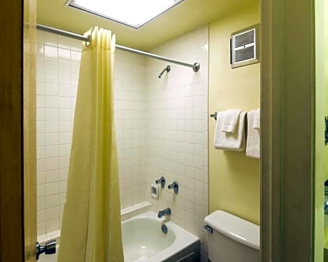1 King Bed, Suite, Nonsmoking